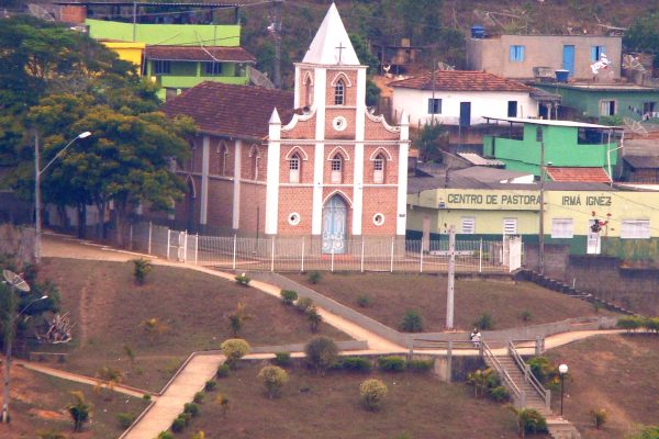 43 Igreja Matriz - Pedro Teixeira MG - Credito Marcio Lucinda8